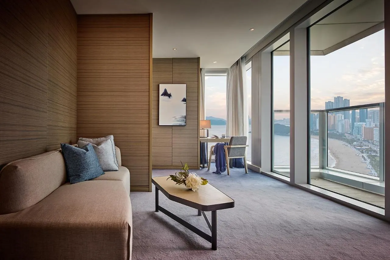 Signiel Busan Hotel