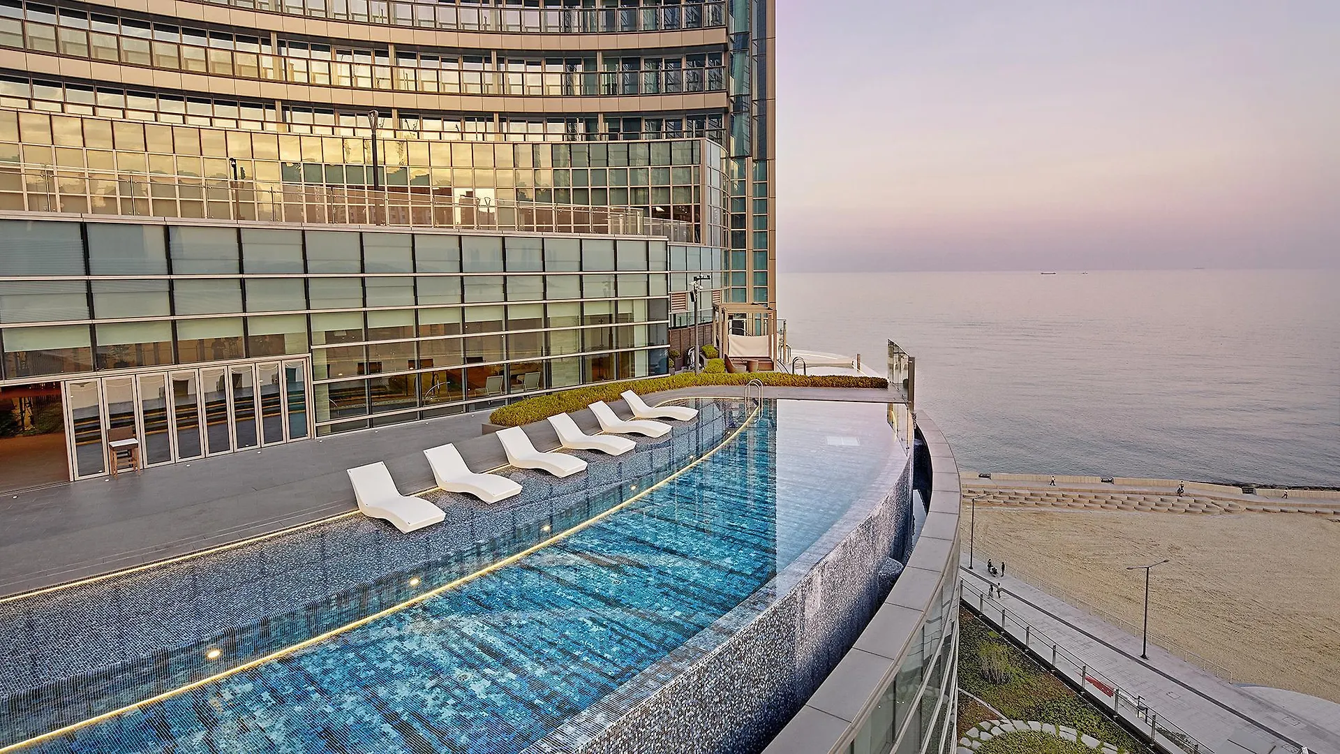 Signiel Busan Hotel