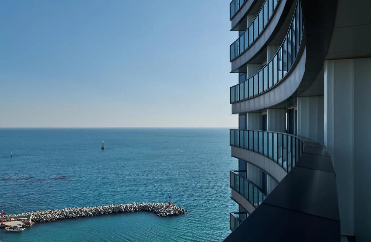 Signiel Busan Hotel